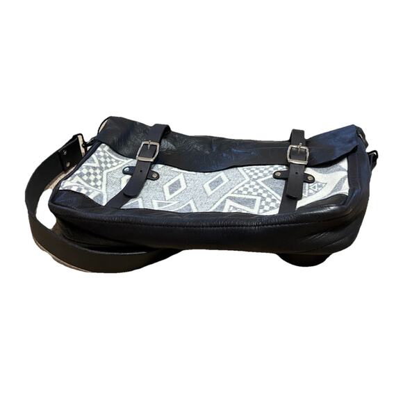 Mens Large Leather & Wool Messenger Bag Crossbody Briefcase Travel Gray Black - Picture 6 of 8